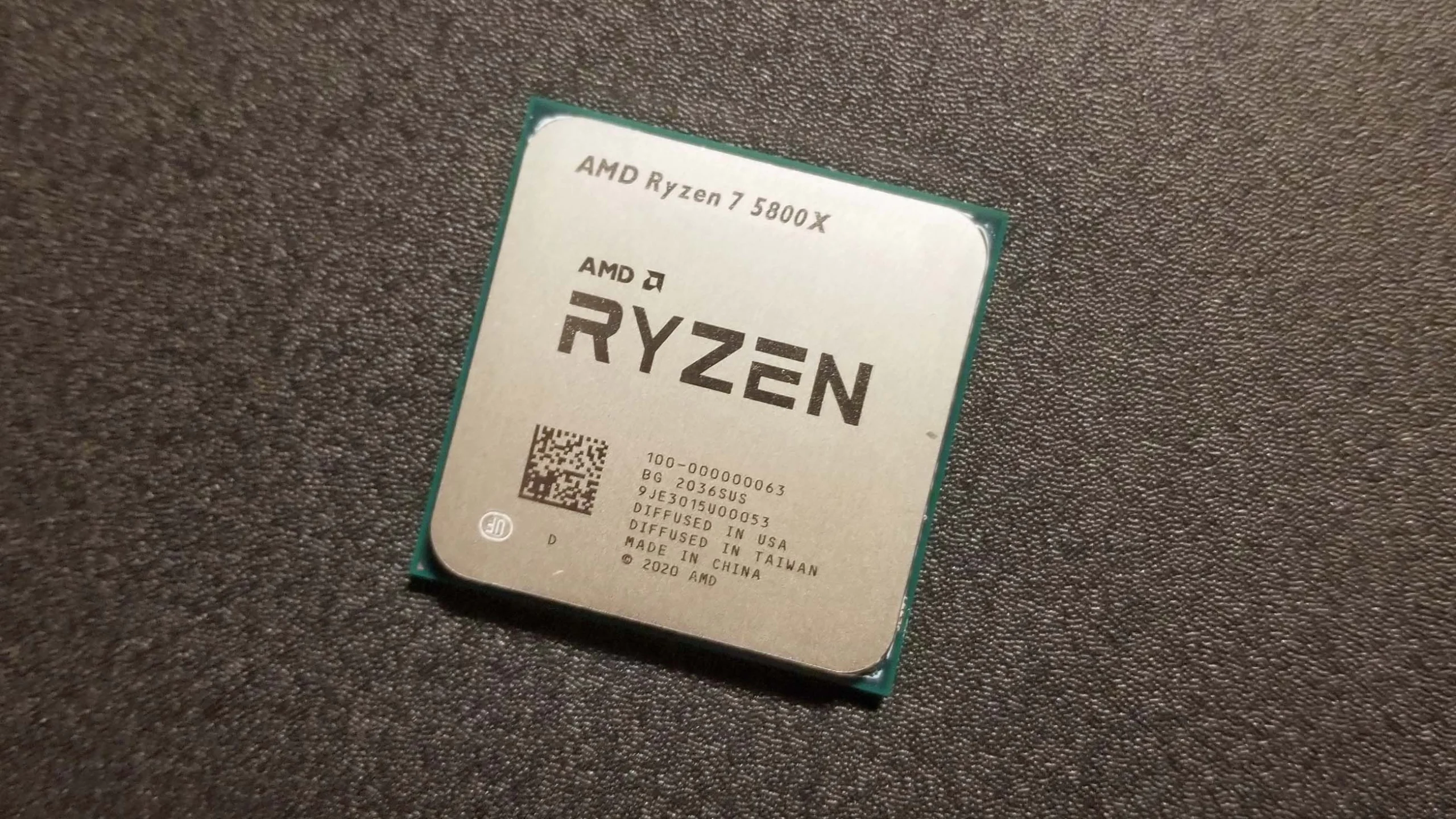 Perbandingan AMD: Ryzen 7 5700X vs 5800X Perbandingan AMD: Ryzen 7 5700X vs 5800X