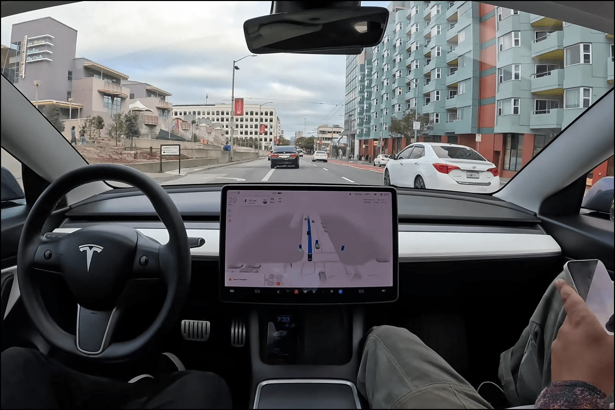 Tesla Tunda Rilis FSD v12, Uji Coba Lebih Lanjut Dibutuhkan Tesla Tunda Rilis FSD v12, Uji Coba Lebih Lanjut Dibutuhkan